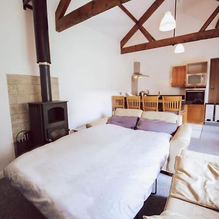 Cosy Cottage On Banks Of River Wye Foy 外观 照片