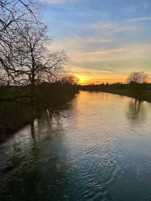 Cosy Cottage On Banks Of River Wye Foy 外观 照片